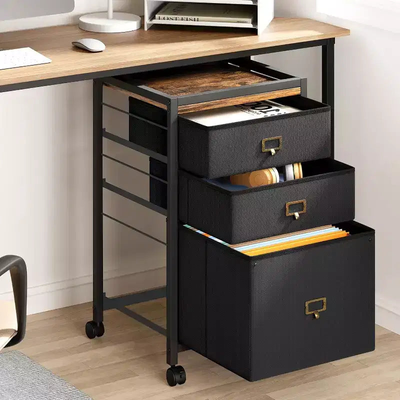 Le classeur à 3 tiroirs est conçu pour organiser les machines de bureau, le papier, les dossiers et les fournitures.