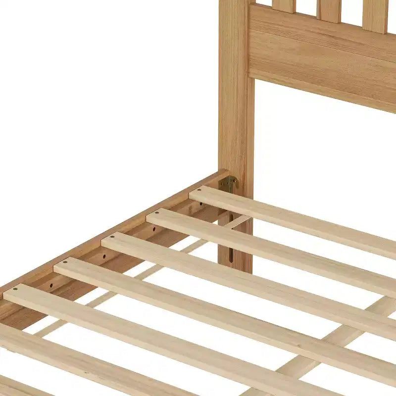 Lit en bois avec tête de lit
